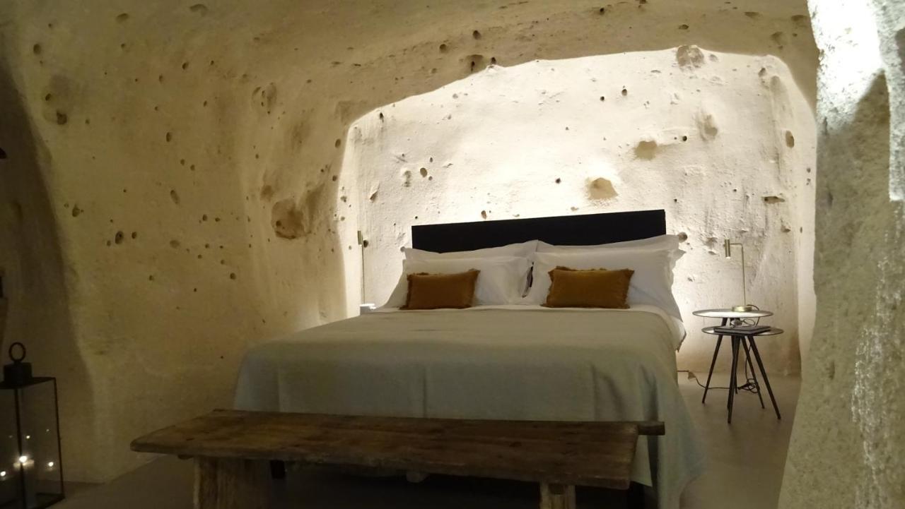 Apartment Stageroom01 - *